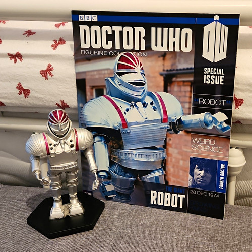 Doctor who figurine - doctor, collection