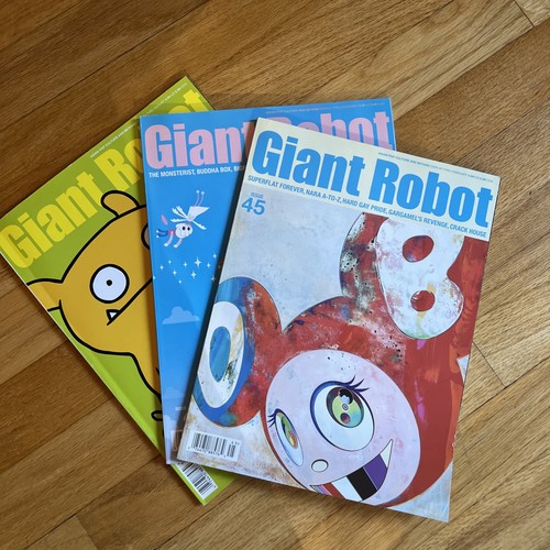 Giant robot magazine lot - giant,