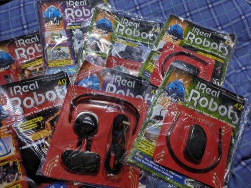 Ultimate real robot - ultimate, magazines